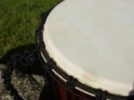 Djembe, indonezyjski bęben, wys. 60cm, śred. 26cm