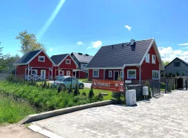 Flamand, Karwia - domki skandynawskie, pokoje i apartament nad morzem